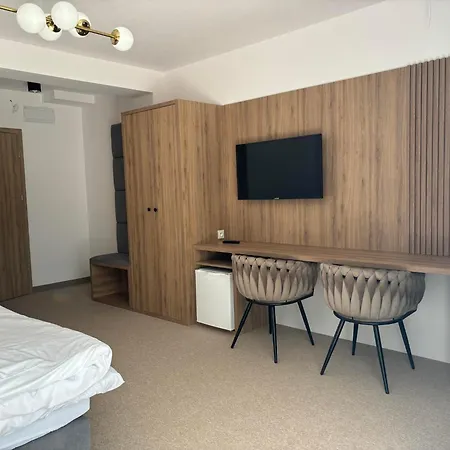 Eden Premium Sauna, Jacuzzi 3* Jastrzębia Góra