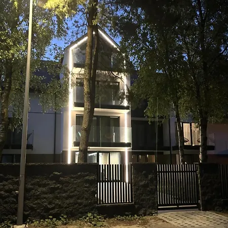 Eden Premium Sauna, Jacuzzi アパートホテル Jastrzębia Góra