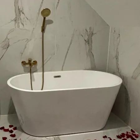 Eden Premium Sauna, Jacuzzi Apartahotel Jastrzębia Góra