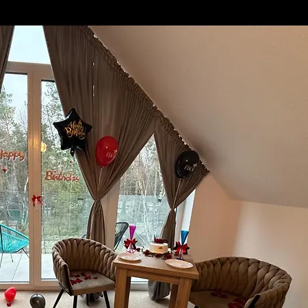 Eden Premium Sauna, Jacuzzi アパートホテル 3*