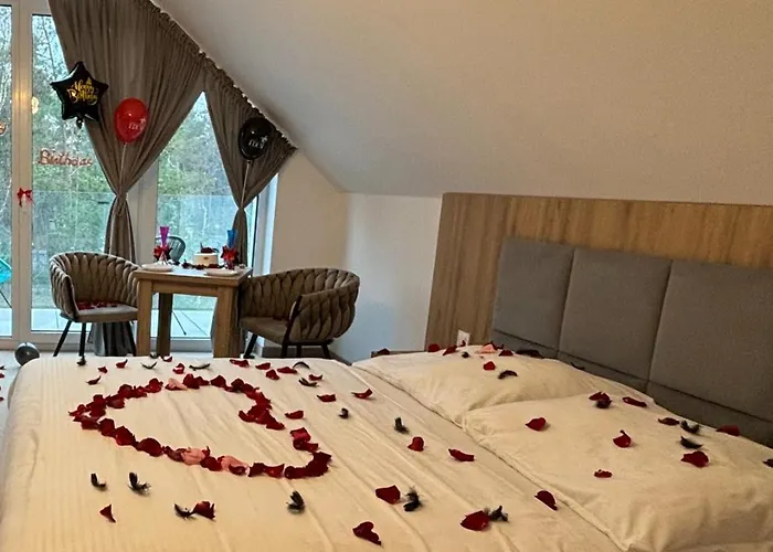 Hotel apartamentowy Eden Premium Sauna, Jacuzzi 3*